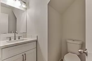26 Sylvan Forest Dr, The Woodlands, TX 77381 - Photo 10