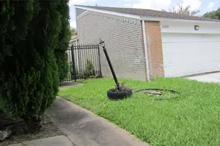 12461 Wellington Park Dr, Houston, TX 77072 - Photo 14
