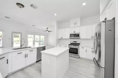 10850 White Oak Point Court, Cypress, TX 77429 - Photo 34