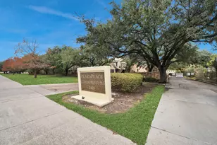 2425 Holly Hall St, Houston, TX 77054 - Photo 24