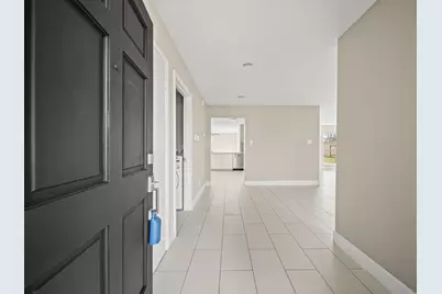 7010 Pembrough Lane, Katy, TX 77494 - Photo 8