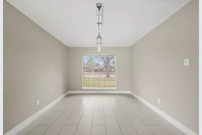 7010 Pembrough Lane, Katy, TX 77494 - Photo 10