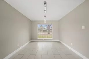 7010 Pembrough Ln, Katy, TX 77494 - Photo 10