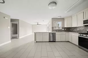 7010 Pembrough Ln, Katy, TX 77494 - Photo 34