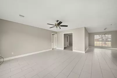 7010 Pembrough Lane, Katy, TX 77494 - Photo 32