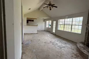 1321 Sagebrush St, Angleton, TX 77515 - Photo 12