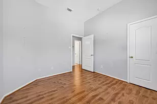 3655 Royal Royce Dr, Houston, TX 77042 - Photo 36