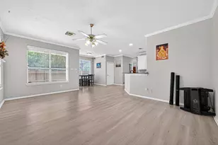 3655 Royal Royce Dr, Houston, TX 77042 - Photo 10