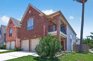 3655 Royal Royce Dr, Houston, TX 77042 - Photo 2