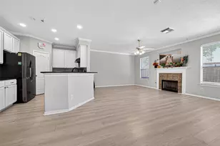 3655 Royal Royce Dr, Houston, TX 77042 - Photo 12