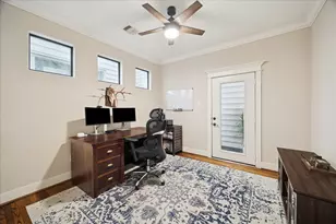 934 W 22nd St, Houston, TX 77008 - Photo 10