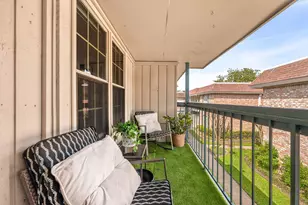 855 Augusta Dr, Houston, TX 77057 - Photo 6