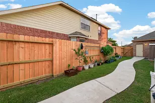 946 Maresca Ln, League City, TX 77573 - Photo 38