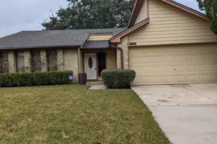 2519 Buffalo Trail, Sugar Land, TX 77479 - Photo 2