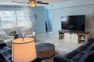 1102 Winnie St, Galveston, TX 77550 - Photo 2