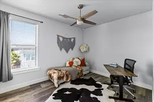 4102 Grayson Dr, Galveston, TX 77554 - Photo 16