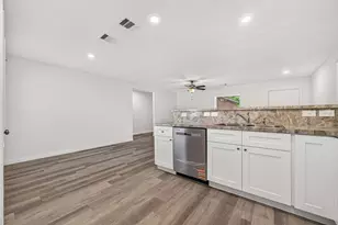24130 Spring Mill Ln, Spring, TX 77373 - Photo 14