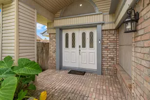 9827 Gold Cup Way, Houston, TX 77065 - Photo 2