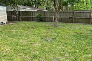 1910 Little St, La Marque, TX 77568 - Photo 14
