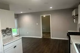 1910 Little St, La Marque, TX 77568 - Photo 4