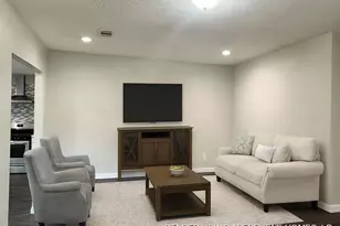 1910 Little St, La Marque, TX 77568 - Photo 4