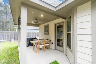 17568 Rosewood Manor Ln, New Caney, TX 77357 - Photo 4