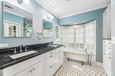 3111 Quenby, West University Place, TX 77005 - Photo 12