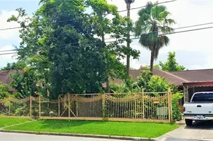 612 Gale St, Houston, TX 77009 - Photo 2
