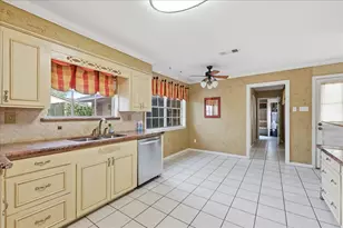 1870 Rikisha Ln, Beaumont, TX 77706 - Photo 10