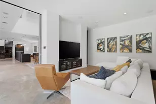 2412 Helena St, Houston, TX 77006 - Photo 16