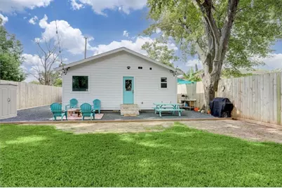 1511 McNeil Street, Houston, TX 77009 - Photo 2