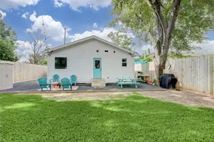 1511 Mcneil St, Houston, TX 77009 - Photo 2