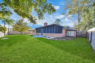 103 Cherry Tree Ln, Friendswood, TX 77546 - Photo 6