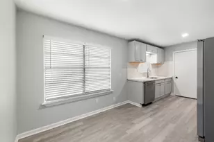 7938 Snowden St, Houston, TX 77028 - Photo 14