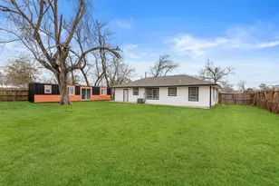 7938 Snowden St, Houston, TX 77028 - Photo 34