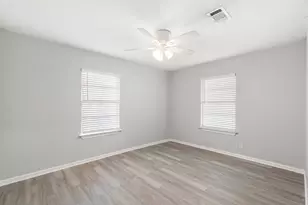 7938 Snowden St, Houston, TX 77028 - Photo 28