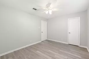 7938 Snowden St, Houston, TX 77028 - Photo 30