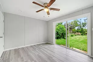 203 Chestnut St, Lake Jackson, TX 77566 - Photo 14