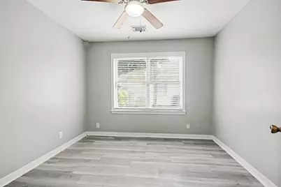 203 Chestnut Street, Lake Jackson, TX 77566 - Photo 20