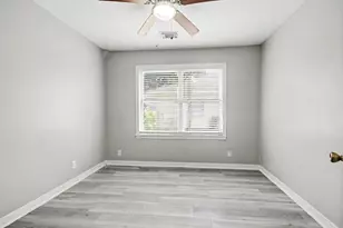 203 Chestnut St, Lake Jackson, TX 77566 - Photo 18