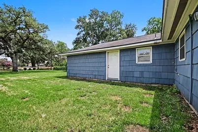 203 Chestnut Street, Lake Jackson, TX 77566 - Photo 26