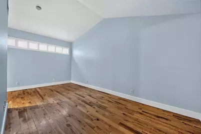 2106 Van Buren Street, Houston, TX 77006 - Photo 8