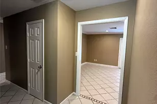 5811 McKnight St, Houston, TX 77035 - Photo 18