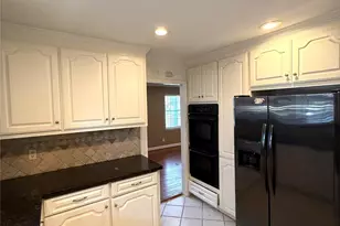 5811 McKnight St, Houston, TX 77035 - Photo 14