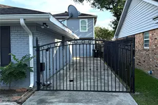 5811 McKnight St, Houston, TX 77035 - Photo 6