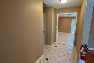 5811 McKnight St, Houston, TX 77035 - Photo 8