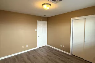 5811 McKnight St, Houston, TX 77035 - Photo 22