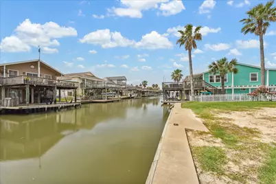 16507 Jamaica Cove Road, Jamaica Beach, TX 77554 - Photo 2
