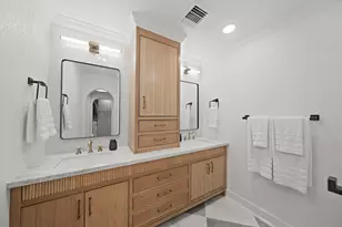 2207 Cheshire Ln, Houston, TX 77018 - Photo 24