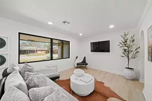 2207 Cheshire Ln, Houston, TX 77018 - Photo 8